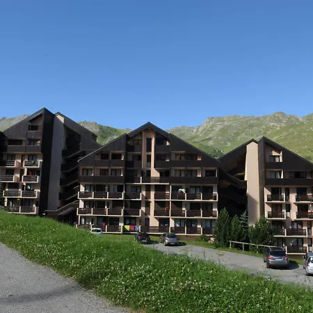 Cosy Avec Balcon, Au Pied Des Pistes, Acces Direct Et Depart Ski-in/ski-out! - Fr-1-344-206 Apartment