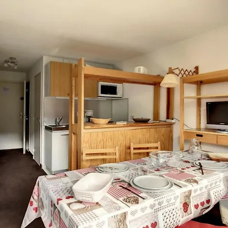 Cosy Avec Balcon, Au Pied Des Pistes, Acces Direct Et Depart Ski-in/ski-out! - Fr-1-344-206 Apartment Saint-Martin-de-Belleville