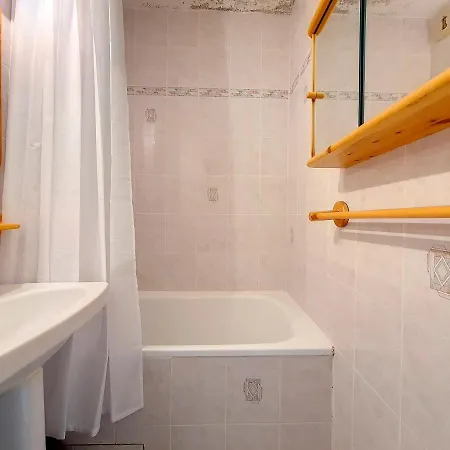 Cosy Avec Balcon, Au Pied Des Pistes, Acces Direct Et Depart Ski-in/ski-out! - Fr-1-344-206 Apartment Saint-Martin-de-Belleville